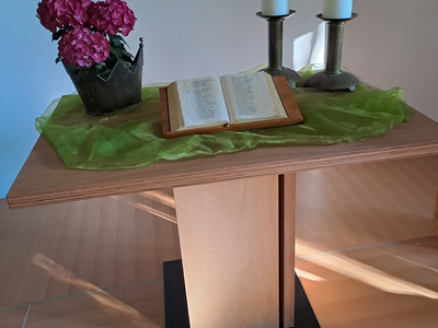 CVJM-Eutingen Gemeindezentrum Mäuerrach Stadtteil Eutingen Pforzheim Altar