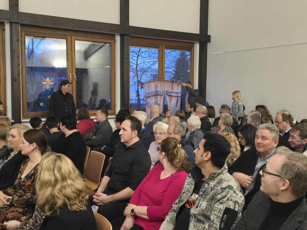 CVJM-Eutingen Gemeindezentrum Mäuerach Stadtteil Eutingen Pforzheim Nachrichten Heilig Abend im Mäuerach - Gemeinde